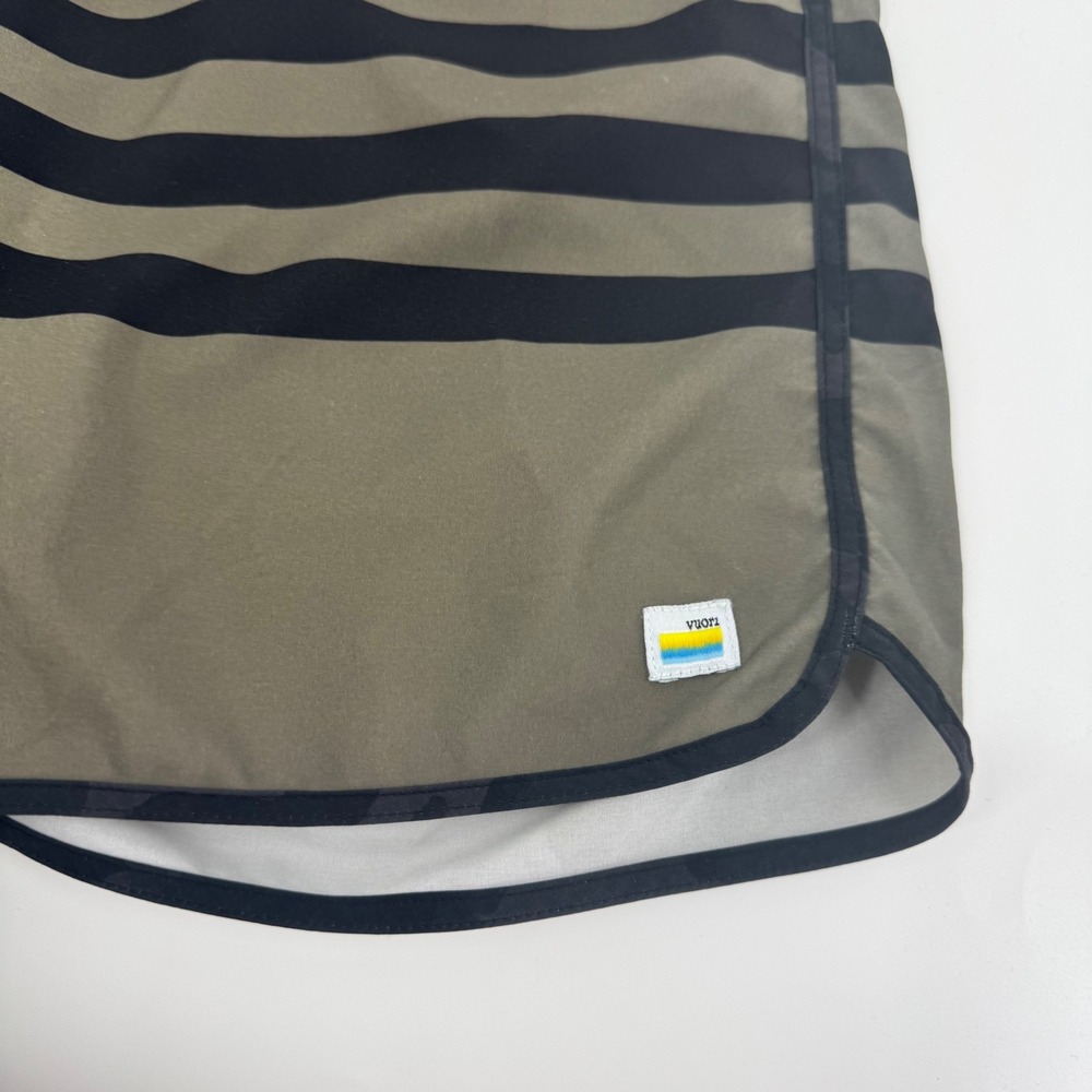 Vuori Banks Shorts Mens Med Olive  Green Black Striped‎ Performance Shorts - Picture 5 of 8